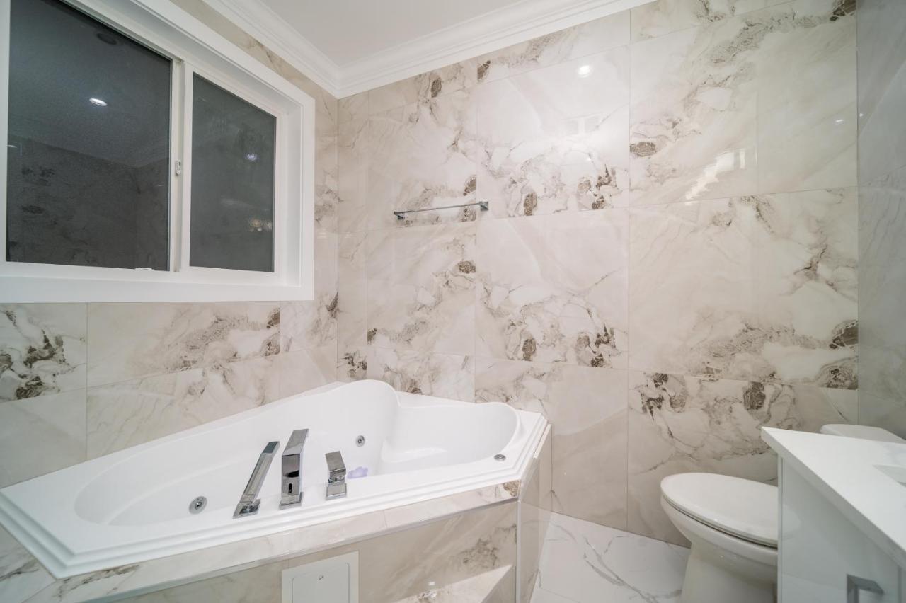 Sun Suite 서레이 외부 사진